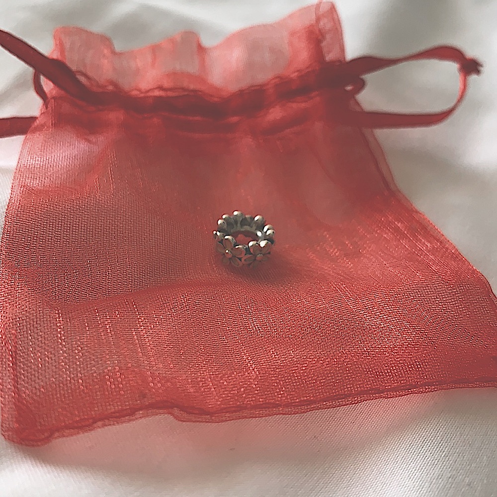 White Daisy Flower Spacer Charm